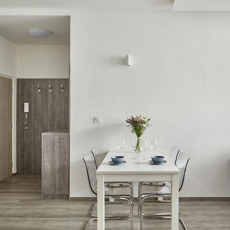 Minimalist Apartment On Wenceslas Square By Prague Days Exteriör bild