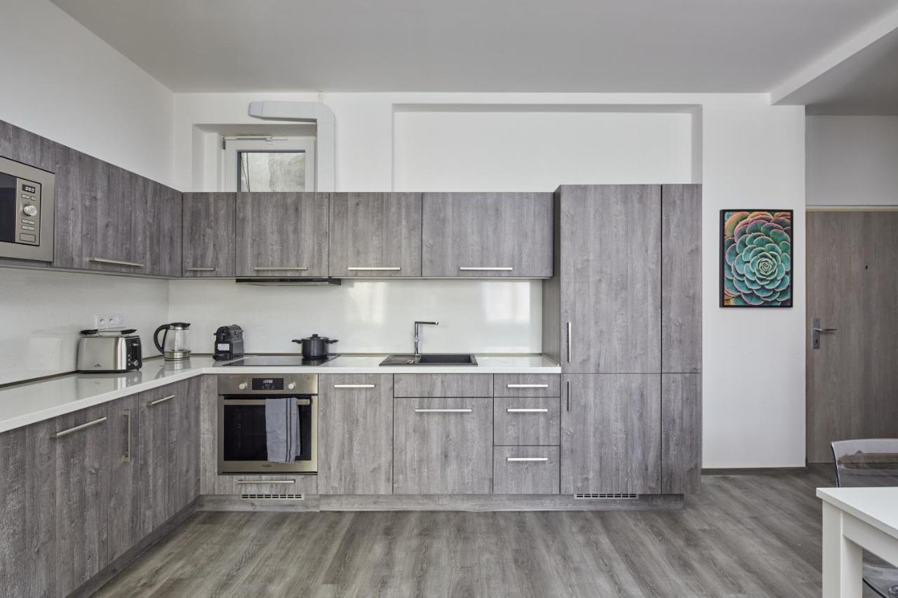 Minimalist Apartment On Wenceslas Square By Prague Days Exteriör bild